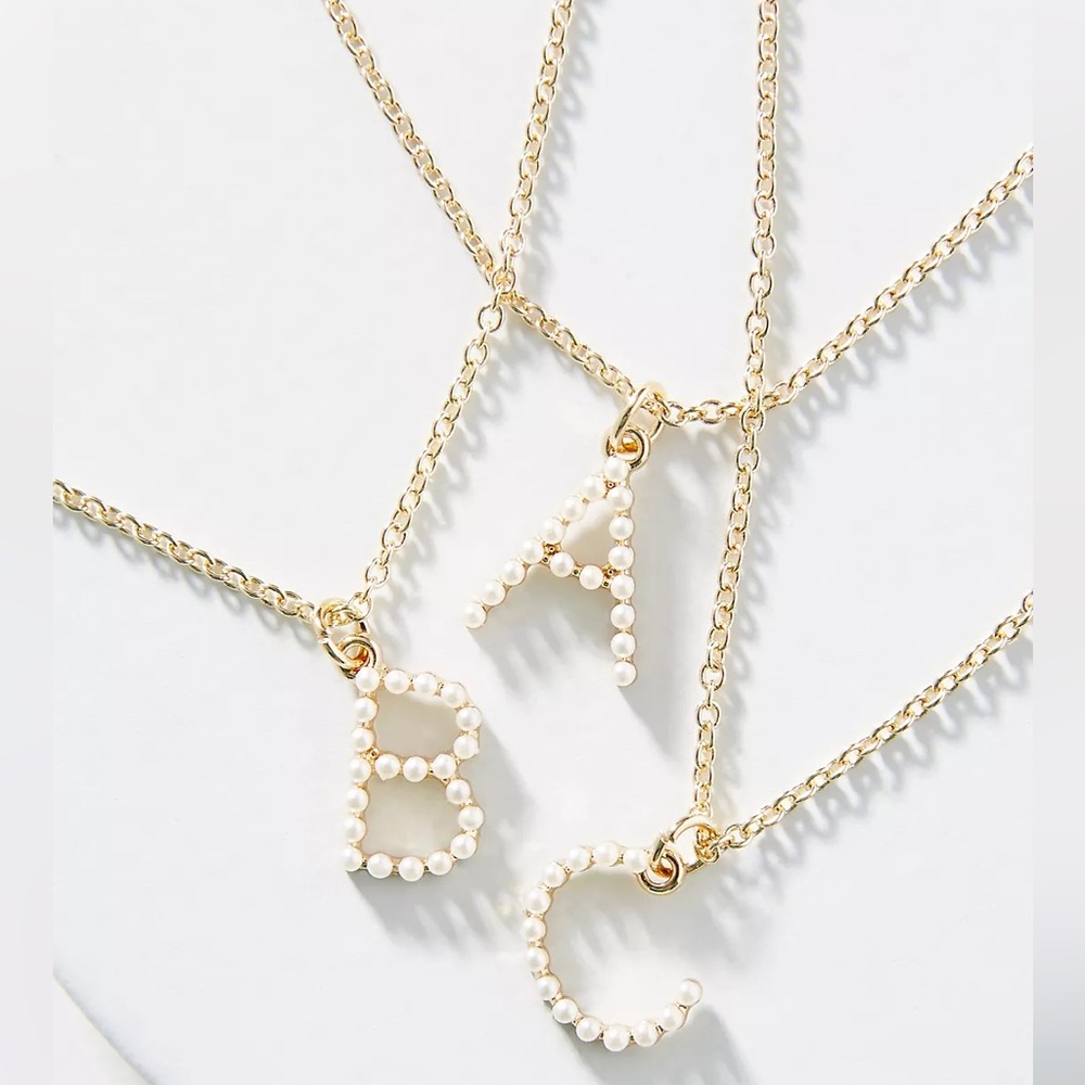 New🌟Anthropologie-Petite Monogram Necklace- P